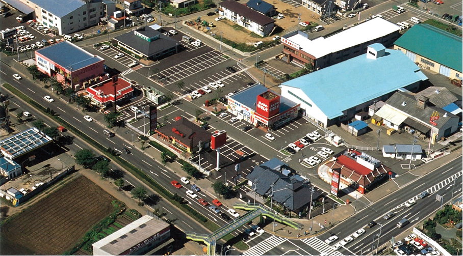 アクロスセブン